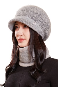 Caciula dama, set doua piese, model chic cu fular tip guler asortat, tematica cool winter, marime universala, gri