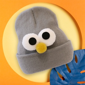 Caciula pentru copii, model minimalist accesorizat cu ochisori curiosi si nasuc nazdravan, tematica curious little baby, 0 – 1 ani, gri - Img 3