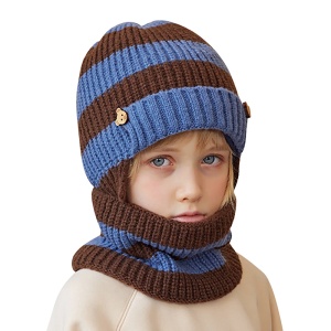 Caciula pentru copii, set doua piese, model cu prelungire peste urechi, accesorii delicate, fular asortat, tematica little funny guy, 3 - 9 ani, albastru cu maro