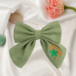 Clama de par, model school memories accesorizat cu funda supradimensionata, detaliu brodat cu elemente delicate florale, verde - Img 3