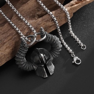 Lant cu pandantiv casca de luptator, model lumea fantastica, tematica dragon slayer warrior, unisex, argintiu, - Img 4