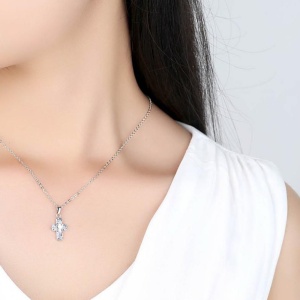 Lant dama, pandantiv cruce din cristal, model minimalist elegant, reglabil, argintiu - Img 2