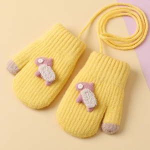 Manusi copii, model cu un singur degetel si snur, manseta elastica, accesorizate cu figurine vesele, tematica happy winter, unisex, marime 1 – 3 ani, galbene - Img 3