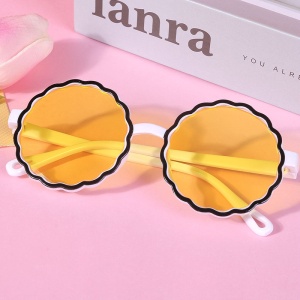 Ochelari de soare pentru copii, unisex, rotunzi, model summer cool, marime universala, albi cu galben - Img 4