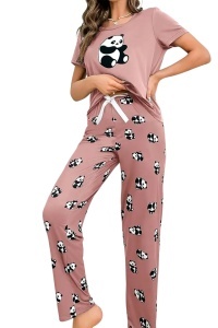 Pijama dama, set 2 piese, bluza cu maneca scurta si pantaloni lungi, model cute cu imprimeu ursulet panda dragalas, tematica sleepy buddy, roz