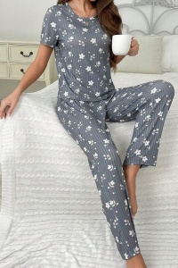 Pijama dama, set 2 piese, bluza cu maneca scurta si pantaloni lungi, model deosebit cu imprimeu floral, tematica lovely little flowers, gri - Img 3