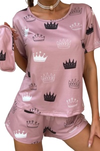 Pijama sexy dama, set 3 piese, bluza cu maneca scurta, pantaloni scurti si masca de dormit, model confortabil, tematica bow to the Queen, roz