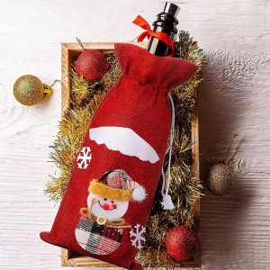 Saculet de Craciun pentru sticle de bauturi, model cu personaje de poveste, om de zapada vesel, prindere reglabila cu snur, tematica party winter, marime universala, rosu - Img 2