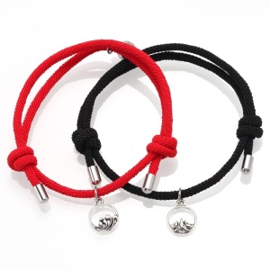 Set bratari cuplu cu magnet, tip sfoara, negre si rosii