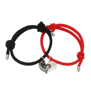 Set bratari cuplu cu pandantiv inima, neagra si rosie, reglabile, lucrate manual