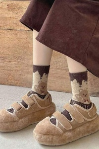 Sosete dama, model calduros cu ursuleti, tematica cozy bear, marime 38 – 42, maro inchis - Img 2