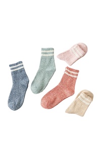 Sosete dama, set 5 perechi, model calduros si vesel cu dungi pe glezna, minimalist, tematica cozy life, marime 38 – 42, multicolore