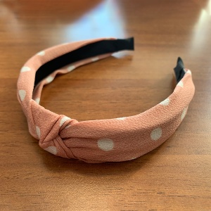Bentita pentru par, model nod de cravata, roz cu buline albe, marime standard - Img 4