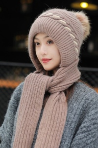 Caciula dama, model fashion cu pom pom si imitatie urechi tip fular reglabil, captuseala moale si calduroasa, detaliu distinctiv prin contrast, marime universala, maro - Img 3