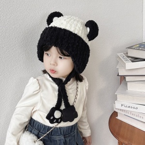 Caciula pentru copii, model cu urechiuse si labute, prindere reglabila, panda vesel, tematica I love animals, 3 - 12 ani, alba cu negru - Img 2