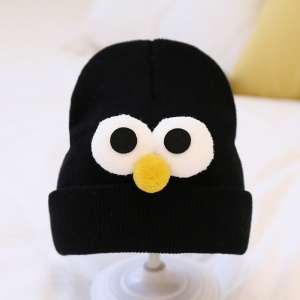 Caciula pentru copii, model minimalist accesorizat cu ochisori curiosi si nasuc nazdravan, tematica curious little baby, 0 – 1 ani, neagra - Img 2