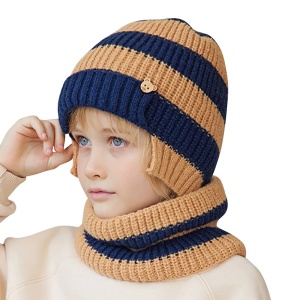 Caciula pentru copii, set doua piese, model cu prelungire peste urechi, accesorii delicate, fular asortat, tematica little funny guy, 3 - 9 ani, albastru cu bej