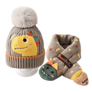 Caciula pentru copii, set doua piese, model foarte haios si vesel cu pompom si fular asortat, tematica lumea animalelor, 1 - 6 ani, gri