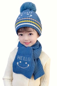 Caciula pentru copii, set doua piese, model hello cu pompom, fular asortat, tematica smiley face, 3 - 9 ani, albastra