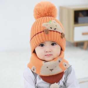 Caciula pentru copii, set doua piese, model pom pom cu ursulet curios, fular asortat tip guler, tematica I’m a friendly little bear, 12 luni – 2 ani, portocalie - Img 2