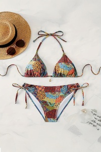 Costum de baie, set 2 piese, model clasic senzual, sutien cupe triunghiulare si chilot decupaj clasic reglabil, tematica happy summer days multicolor - Img 3