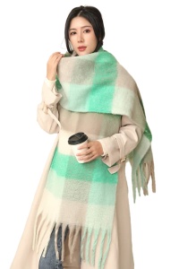 Fular dama, model gros si calduros, moale la atingere, tematica fashion winter, marime universala, verde deschis