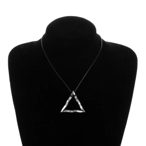 Lant cu pandantiv geometric triunghi, model cu numere romane, tematica twisted geometry M2, unisex, argintiu inchis, - Img 3