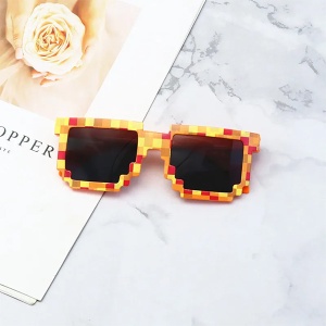 Ochelari de soare pentru copii, unisex, model pixelat, tematica cool gamer, marime universala, portocalii - Img 2