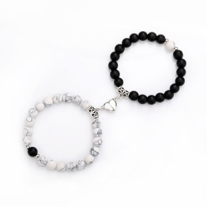 Set 2 bratari cuplu cu magnet inima, roca semipretioasa, neagra si alba, unisex