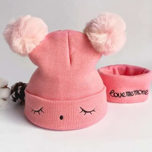 Set caciula iarna cu fular pentru copii, model cu urechi pom pom pufoase si sprancene, tematica love me more, marime universala, roz - Img 3