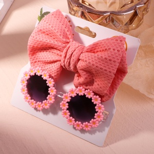 Set ochelari de soare pentru fetite cu funda supradimendionata pentru par, model floricele vesele, marime universala, corai - Img 3