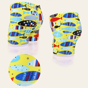 Set pantaloni de baie pentru baieti cu casca asortata, tematica lumea acvatica, model pestisori nazdravani, galben - Img 3