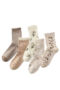 Sosete dama, set 5 perechi, model elegant cu flori, tematica I love fashion, marimea 36 – 42, bej cu maro