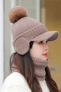 Caciula dama, set doua piese, model pom pom cu acoperitori pentru urechi si cozoroc curbat, cu fular tip guler asortat, tematica fashion winter, marime universala, maro - Img 4