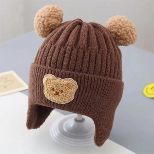 Caciula pentru copii, model cu pom pom si acoperitori pentru urechi, accesorizata cu un ursulet simpatic, tematica little funny bear, 2 - 6 ani, maro - Img 2