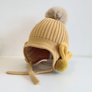 Caciula pentru copii, model cu pom pom si prindere reglabila sub barbie, accesorizata cu iepurasi la urechi, tematica little bunny in the winter, 1 – 3 ani, galbena - Img 3