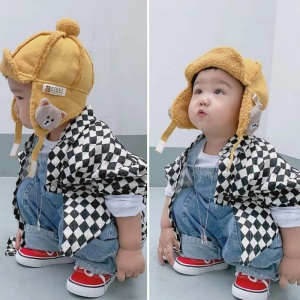 Caciula pentru copii, model cu urechi si prindere cu scai sub barbie, accesorizata cu ursulet, tematica I love winter, 2 – 6 ani, galbena - Img 4