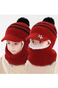 Caciula pentru copii, tip cagula, model cu cozoroc si pompom, accesoriu cute, tematica mica vedeta, 3 - 9, rosie - Img 2
