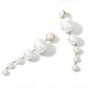 Cercei dama, model elegant cu margele, lungi, tematica I love pearls, aurii - Img 2