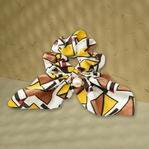 Elastic de par, model funda supradimensionata cu accesoriu perluta delicata, imprimeu abstract, galben - Img 3