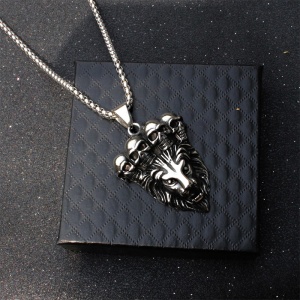 Lant unisex, pandantiv tip leu, model regele junglei, tematica deadly lion king, argintiu, - Img 2
