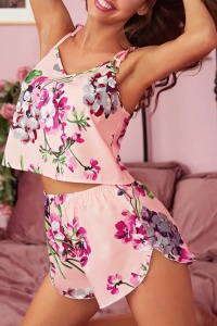Lenjerie sexy dama, set 2 piese, top tip bluza scurta cu bretele reglabile si pantaloni scurti asortati, model floral summer dream, roz - Img 4