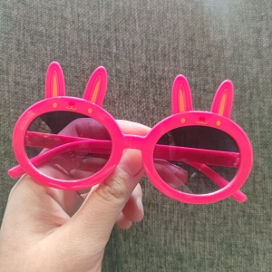 Ochelari de soare pentru copii, unisex, model iepuras, marime universala, roz - Img 3