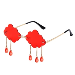 Ochelari de soare pentru femei, model trendy cu norisori, accesorizati cu lantisor si picaturi fashion, tematica I love to party, marime universala, rosii