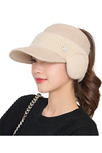 Sapca dama, cozoroc curbat si protectie pentru urechi, model cu deschizatura in partea de sus, tematica urban style, marime universala, bej
