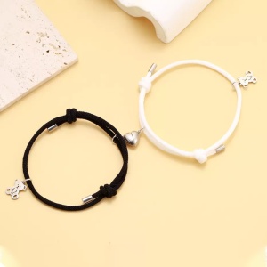 Set bratari tip sfoara, inima cu magnet, pandantiv ursuleti argintii, reglabile, unisex, neagra si alba - Img 2
