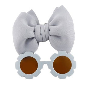 Set ochelari de soare pentru fetite, model rotund tip floare, accesorizat cu funda supradimensionata asortata, tematica fancy summer, marime universala, gri
