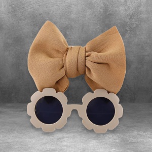 Set ochelari de soare pentru fetite, model rotund tip floare, accesorizat cu funda supradimensionata asortata, tematica fancy summer, marime universala, maro - Img 3