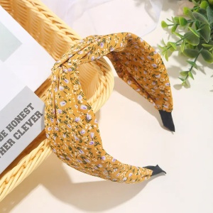 Bentita pentru par cu nod, model clasic elegant, cu imprimeu floral, marime universala, galbena - Img 3