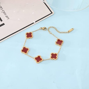 Bratara dama, model norocos, trifoi cu 4 foi, aurie, reglabila, cu accesorii rosii - Img 2